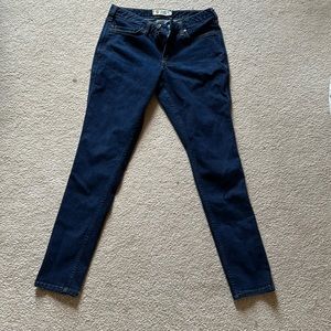 Cathartt jeans. Never wear them!